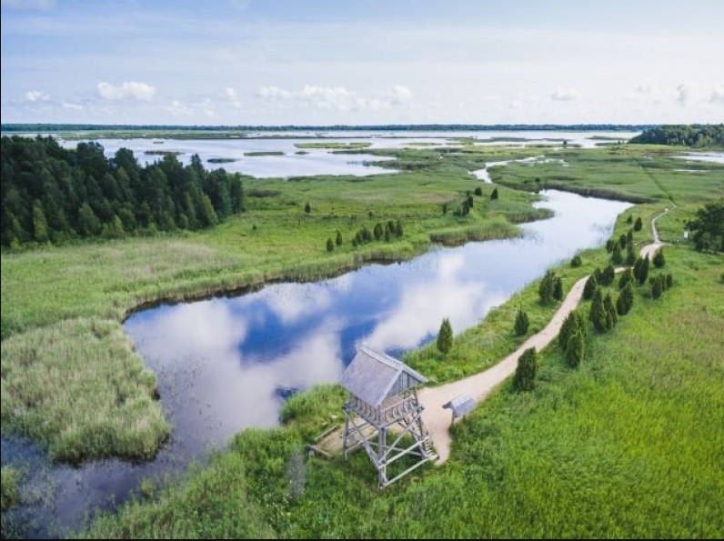Explore Birdwatching Trails at Lake Kanieris