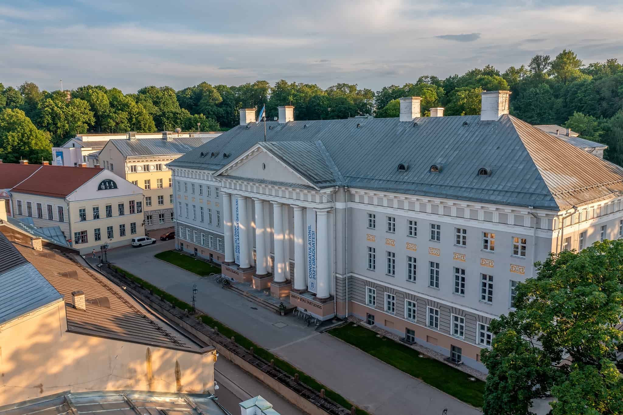 image shows the main building of the University of Tartu in Estonia