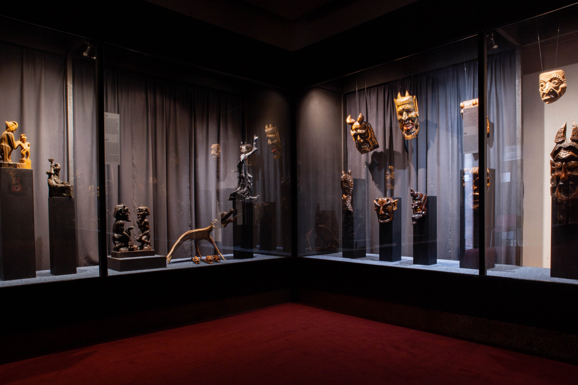 Devil’s Museum interior