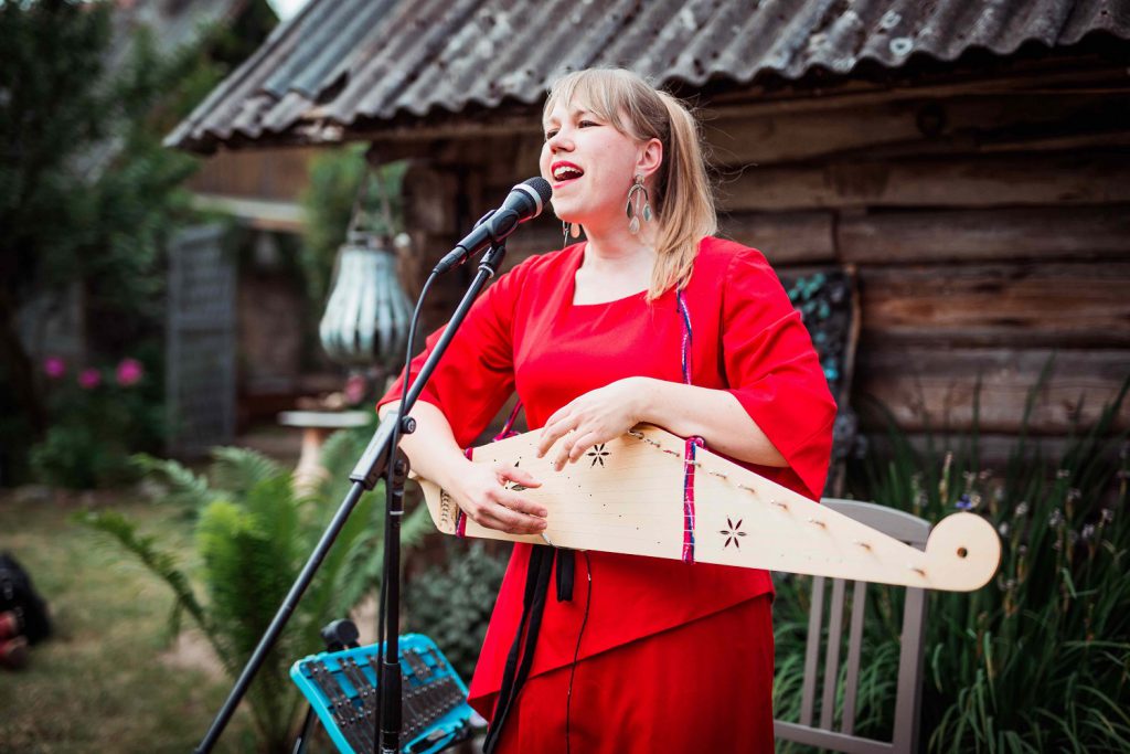 Estonian music and performing arts — choral singing tradition