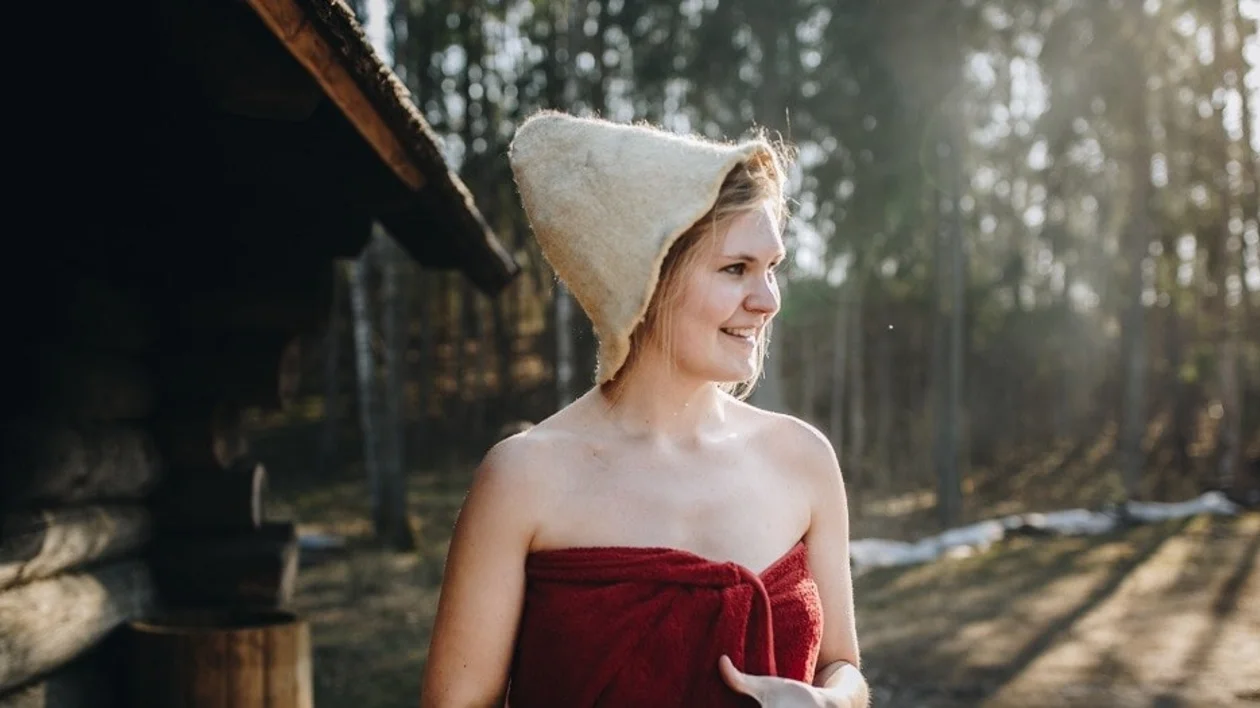 Estonian sauna culture — traditional smoke sauna in the countryside