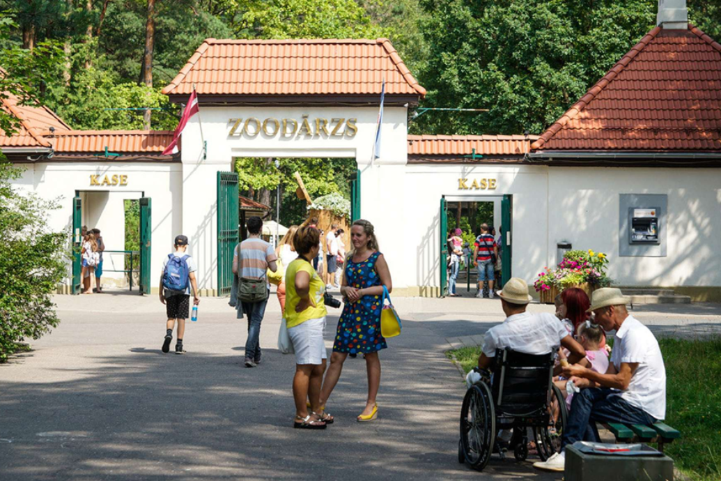 Zoo entrance surrounded by nature