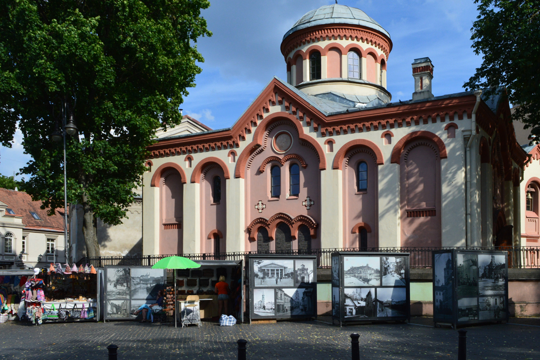Historic church and souvenir stalls in Vilnius, Lithuania.
